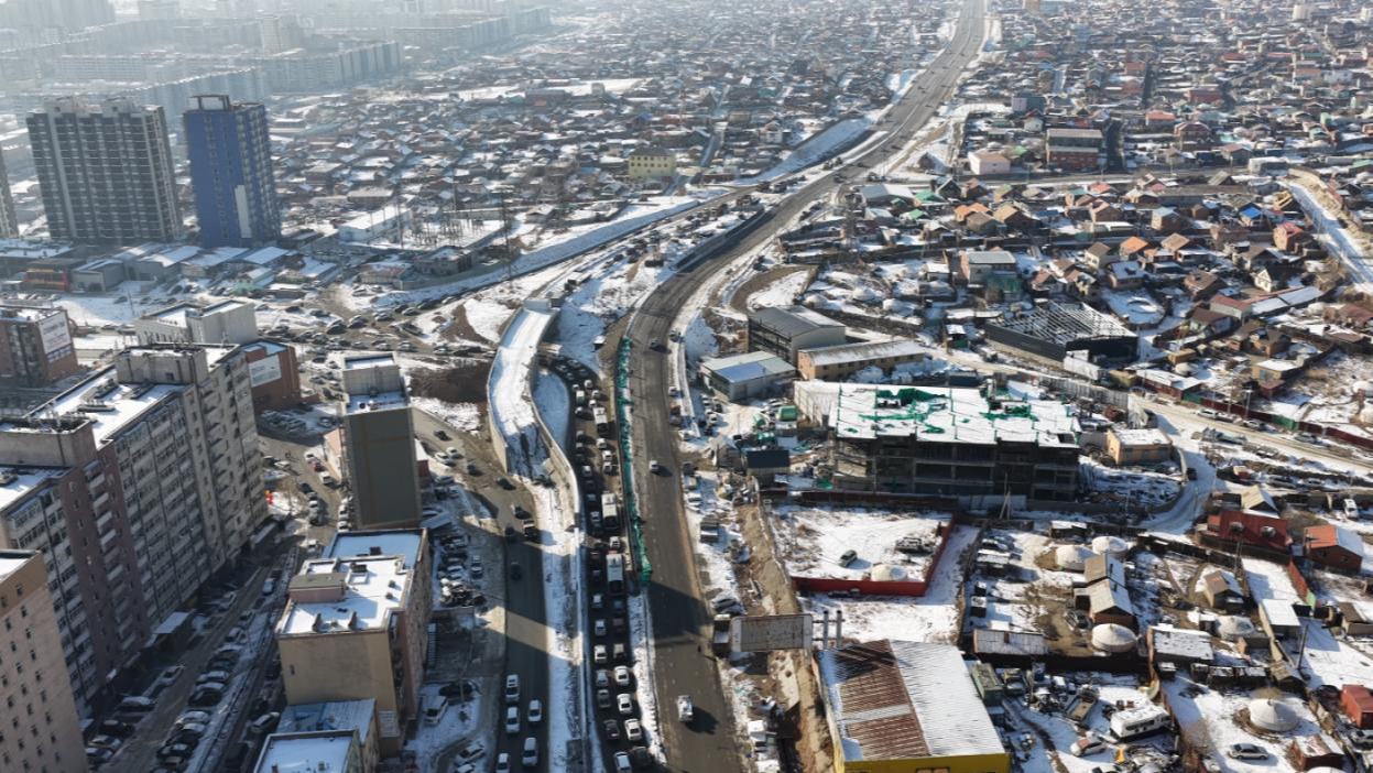 Толгойтын замыг Ард Аюушийн өргөн чөлөөтэй холбосон 3.9 км авто замыг ашиглалтад орууллаа